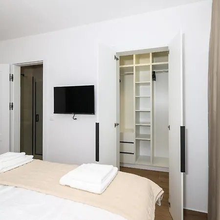 Arboria With Heated Pool Βίλα