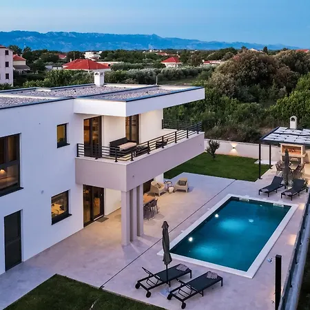 Arboria With Heated Pool Zaton (Zadar)